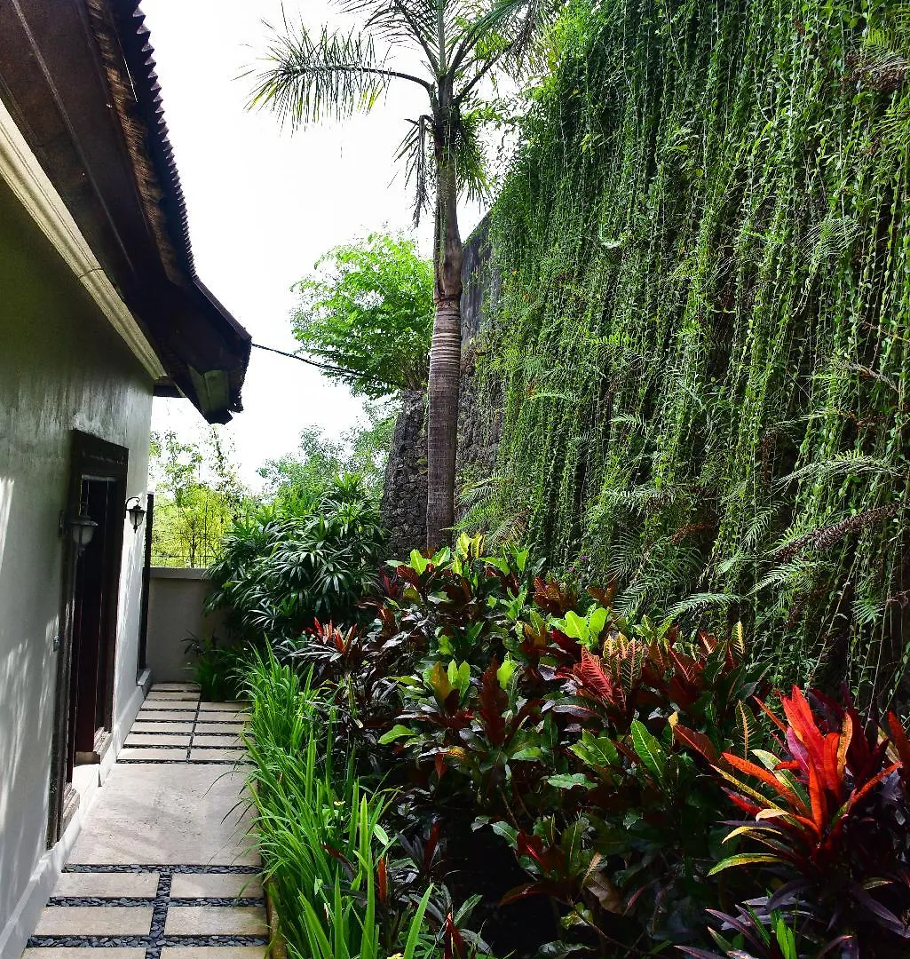 Dreamland Villa Kuta